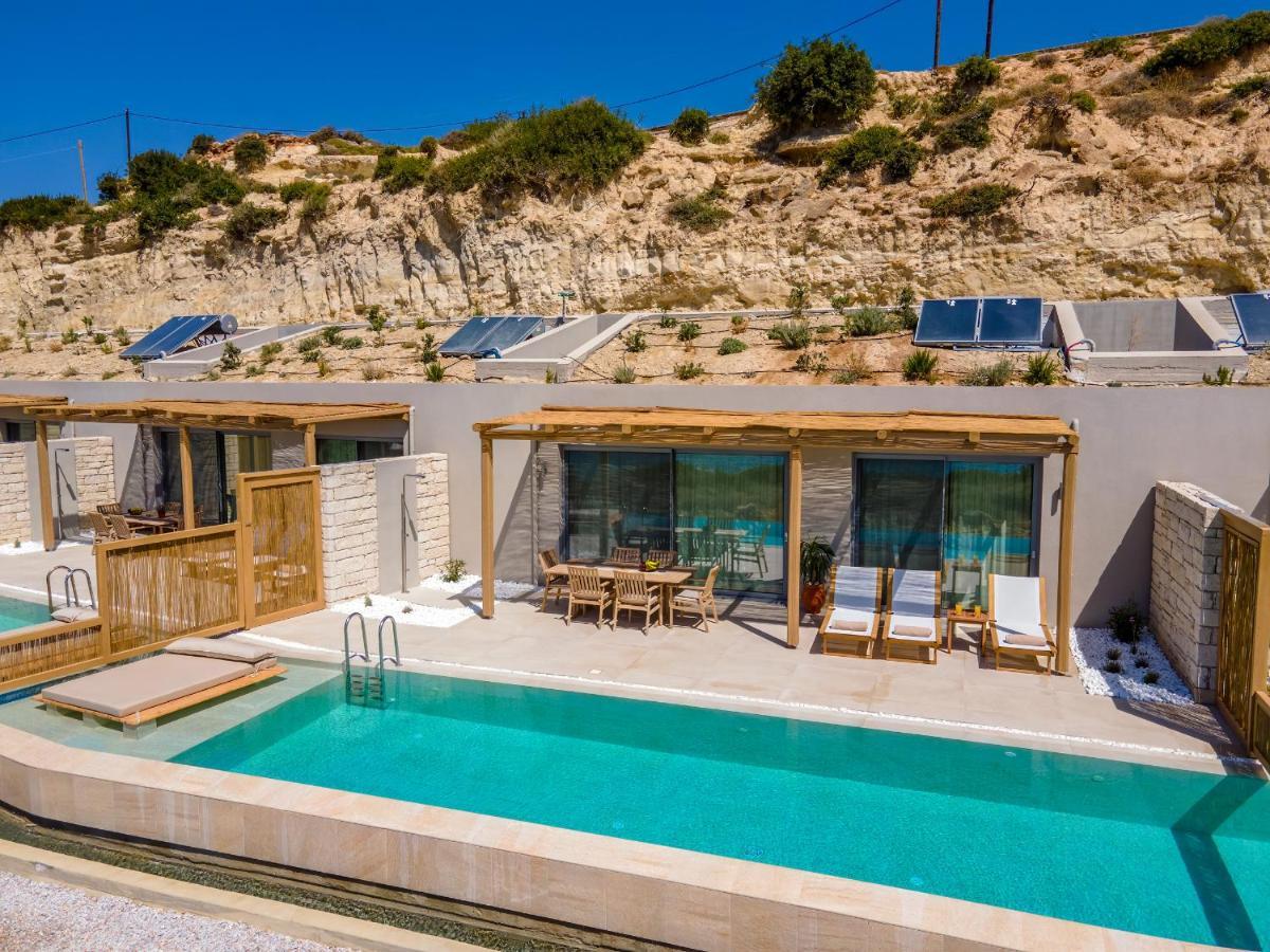 Salvia Luxury Collection Suites 크랭고카스텔론 외부 사진
