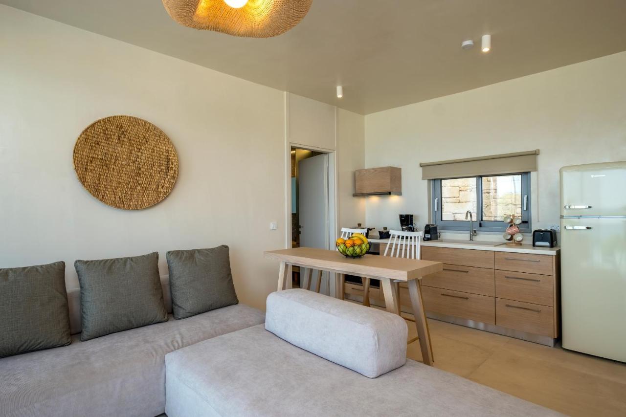 Salvia Luxury Collection Suites 크랭고카스텔론 외부 사진