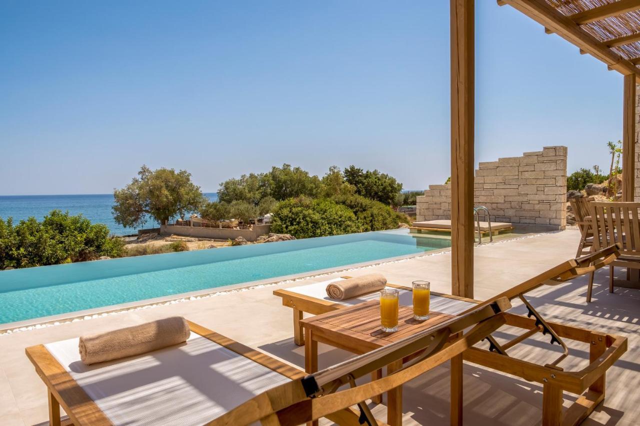 Salvia Luxury Collection Suites 크랭고카스텔론 외부 사진