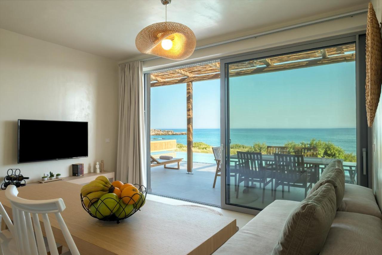 Salvia Luxury Collection Suites 크랭고카스텔론 외부 사진