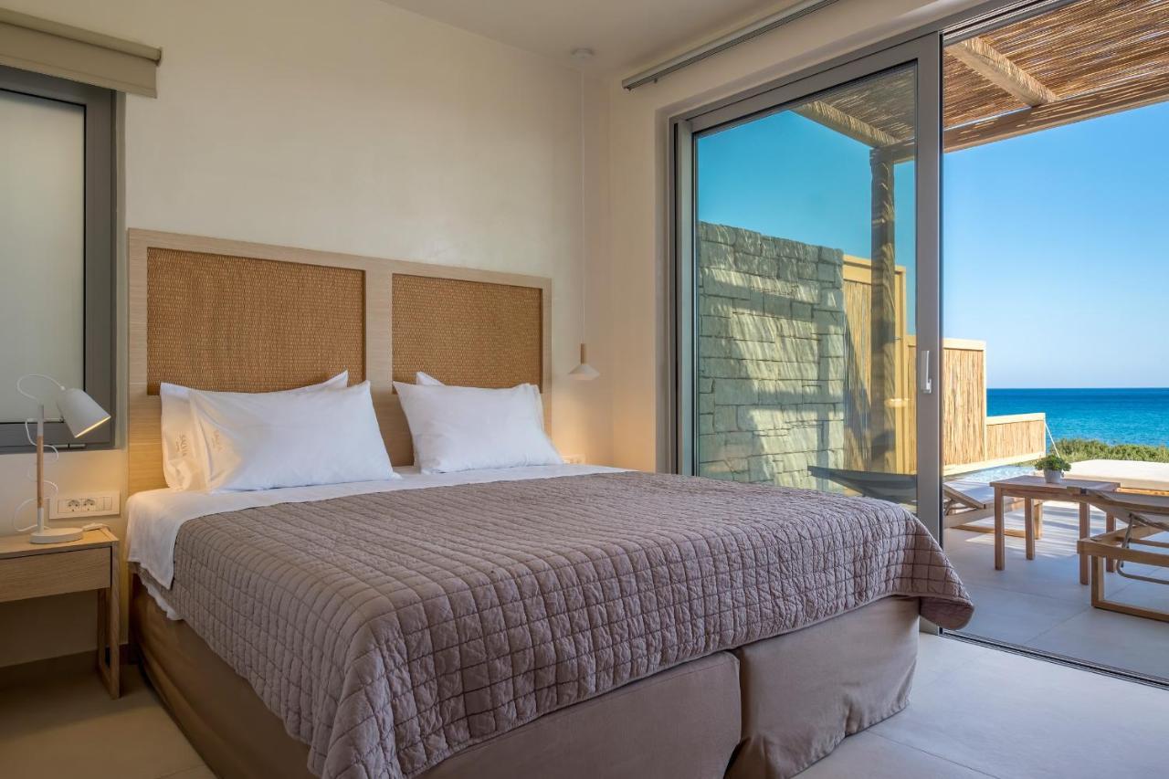 Salvia Luxury Collection Suites 크랭고카스텔론 외부 사진