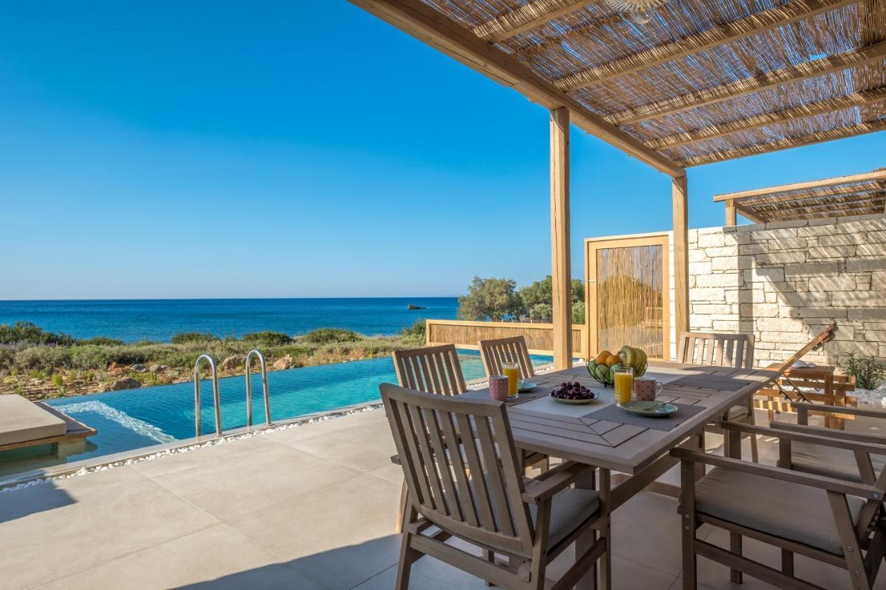 Salvia Luxury Collection Suites 크랭고카스텔론 외부 사진
