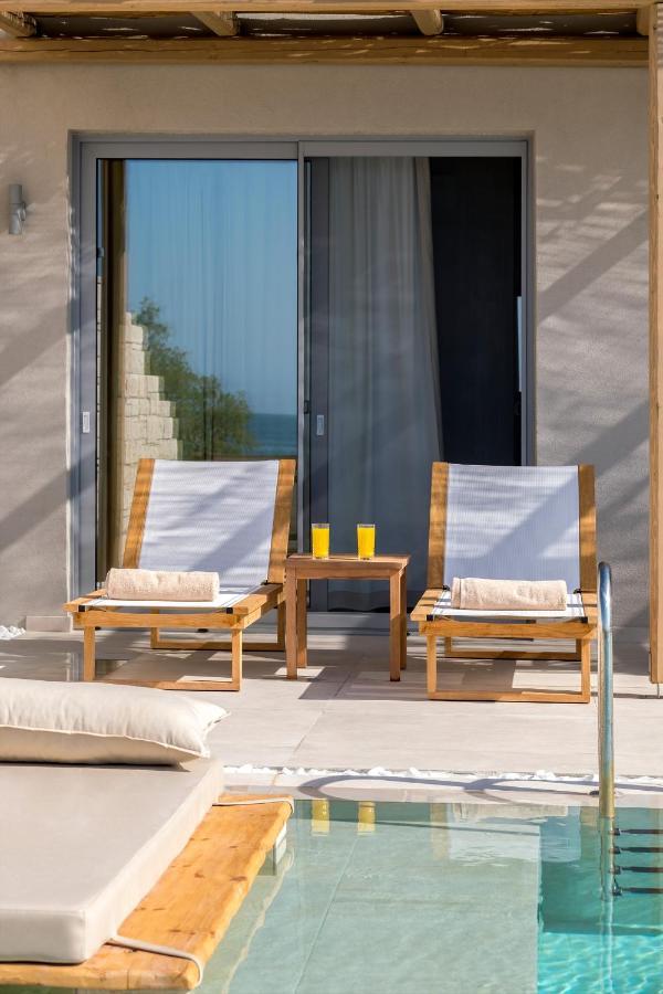 Salvia Luxury Collection Suites 크랭고카스텔론 외부 사진