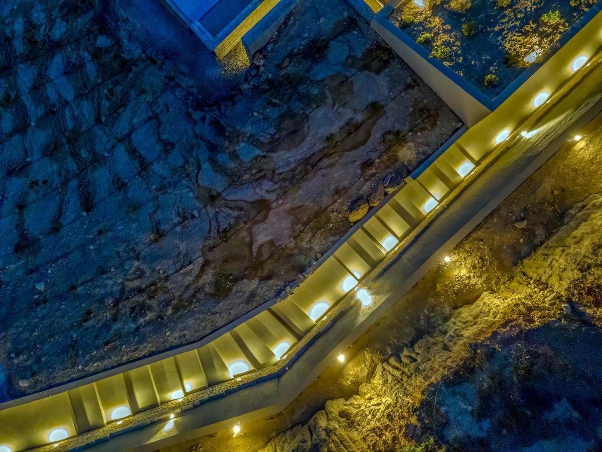 Salvia Luxury Collection Suites 크랭고카스텔론 외부 사진