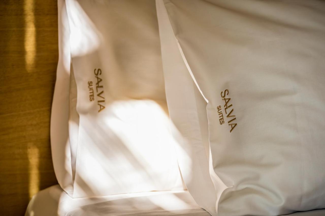 Salvia Luxury Collection Suites 크랭고카스텔론 외부 사진
