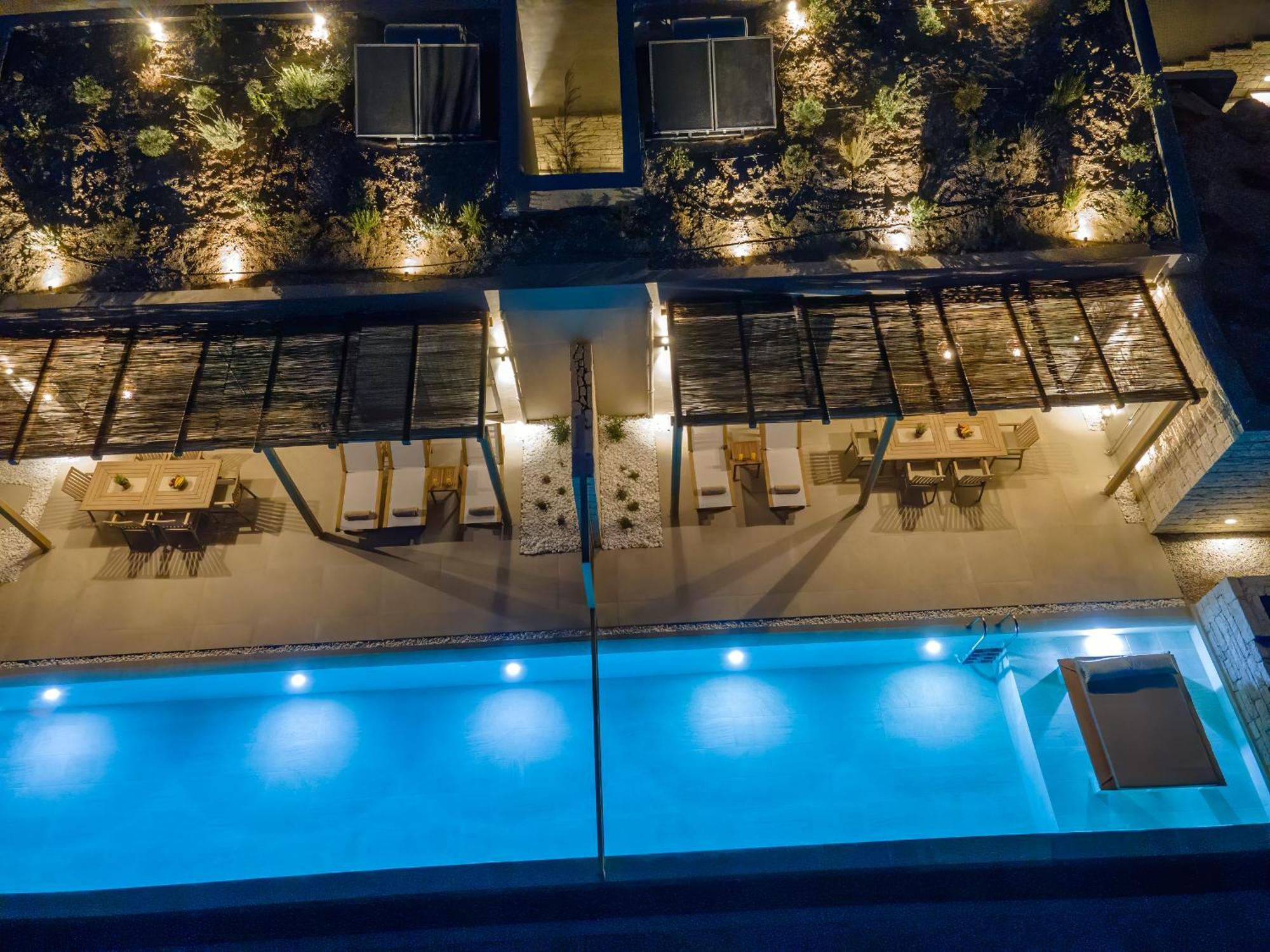 Salvia Luxury Collection Suites 크랭고카스텔론 외부 사진
